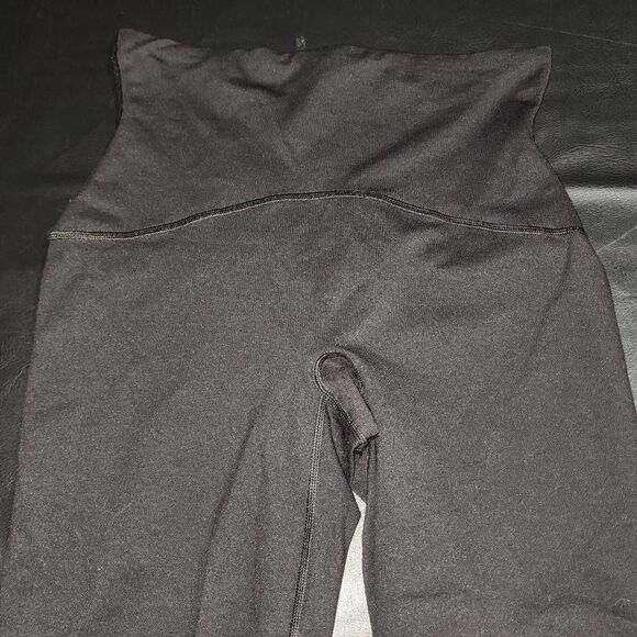 Spanx Womens Black Athletic Crop Leggings Large - Picture 3 of 5